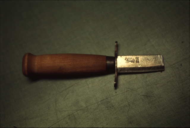 Knife experiment