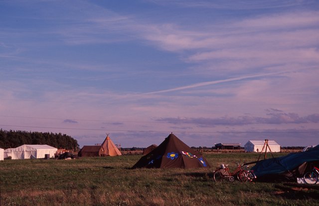 Flower Power ex. Military Tent