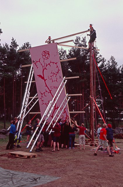 Raising the climbing wall - 2