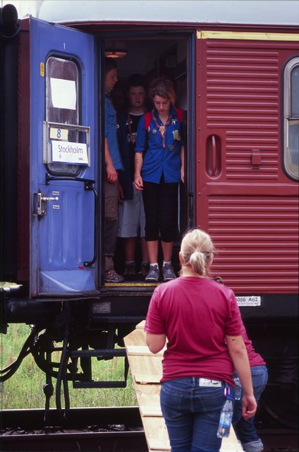 Scouts start to leave the train