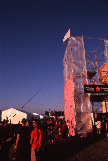 Climbing wall