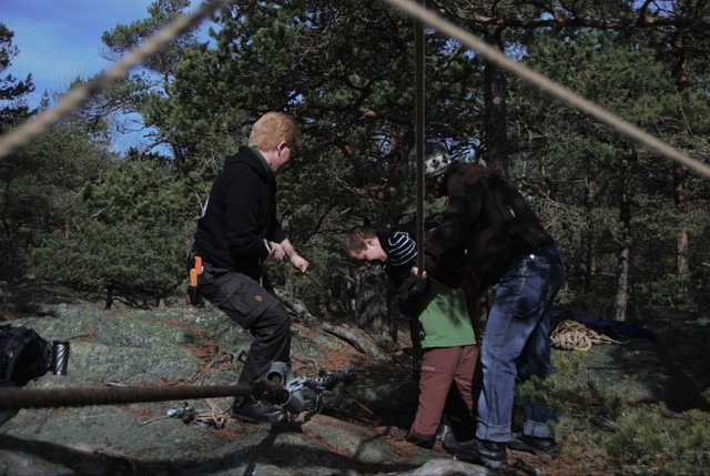 Tightening ropes