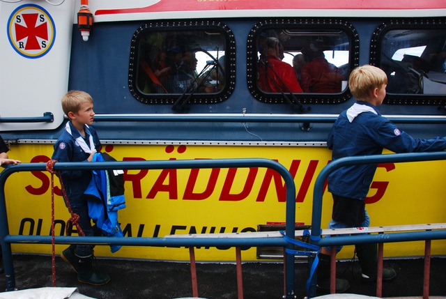Onboard rescue cruiser