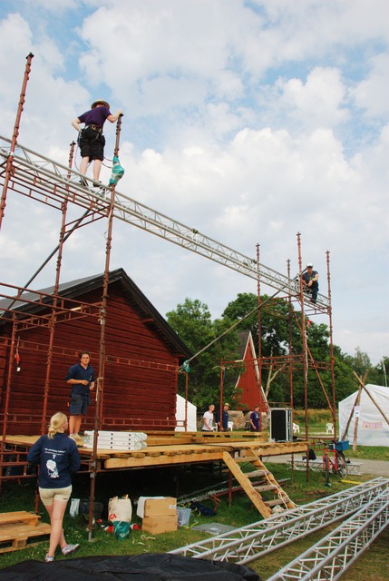 Stagebuilding